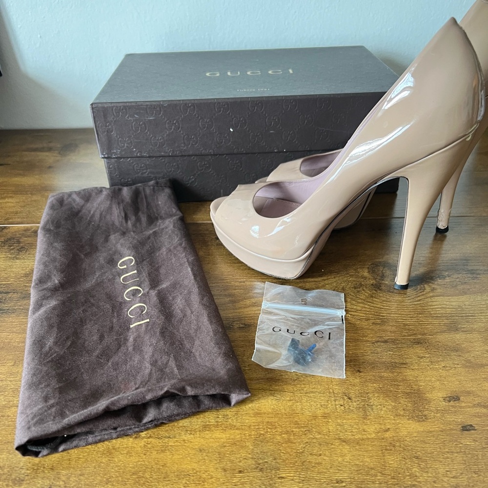 Gucci pump shoes size 39.5